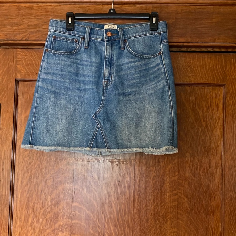 J crew light wash raw hem denim skirt size 27